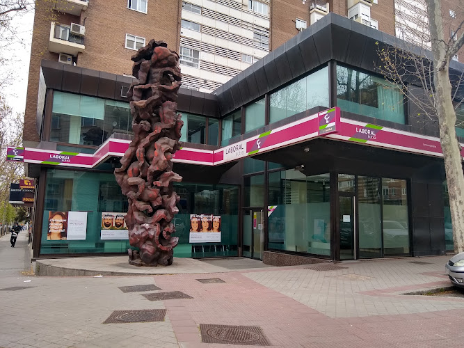 prestamo rápido cerca de miLaboral Kutxa Madrid - Castellana