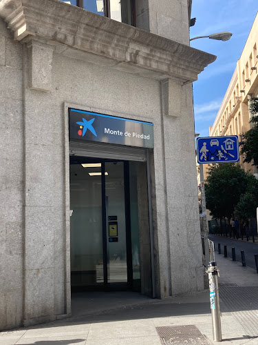prestamo rápido cerca de miMonte De Piedad De Caixabank Madrid